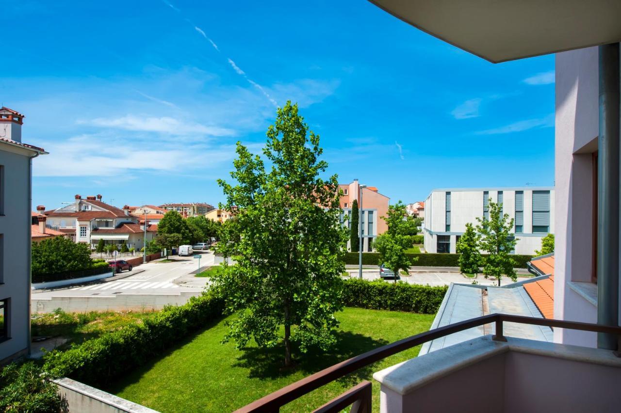 Apartments And Rooms Camaiore Rovinj Extérieur photo