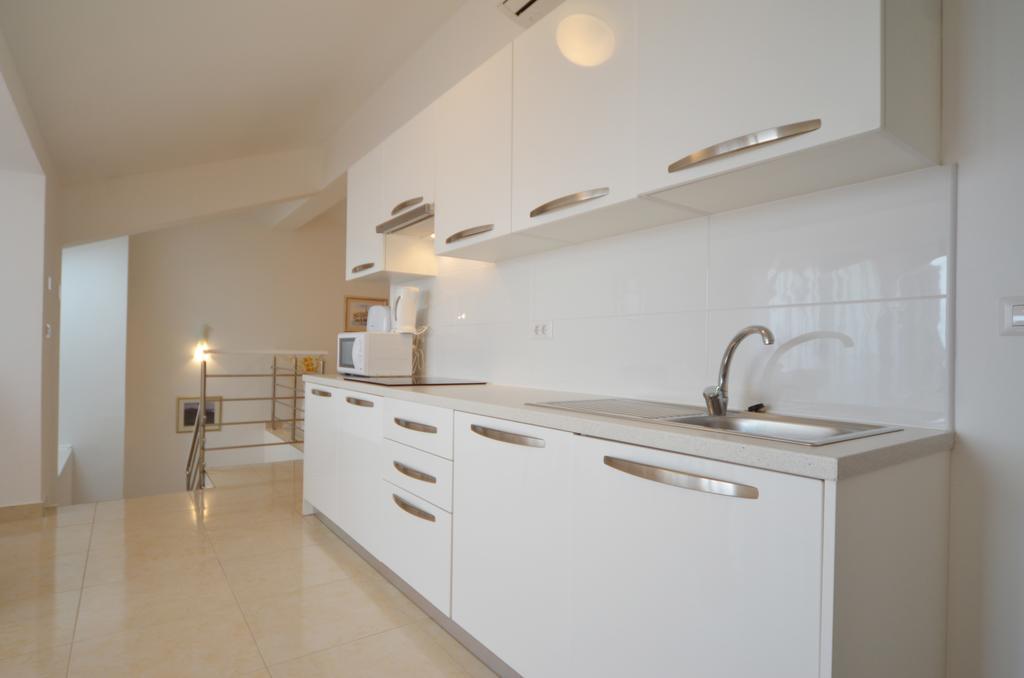 Apartments And Rooms Camaiore Rovinj Extérieur photo